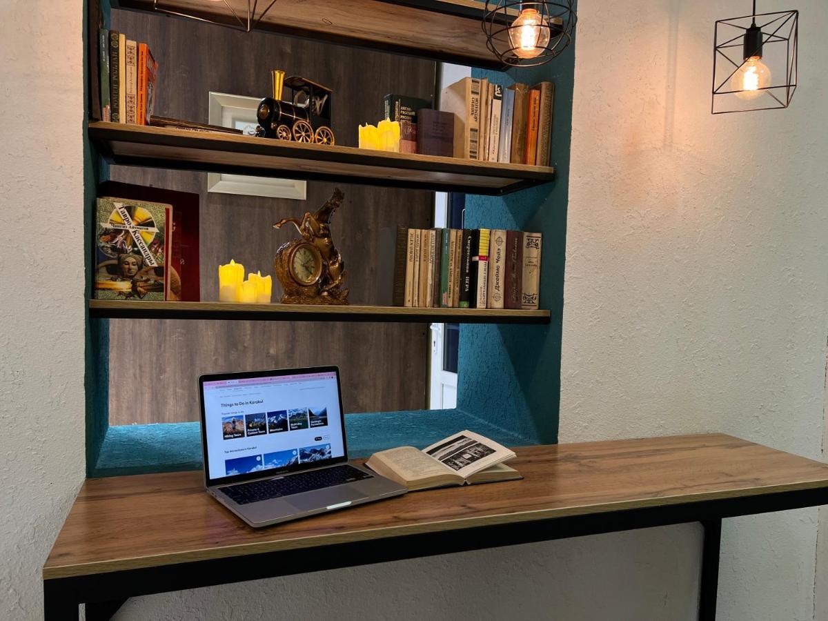 Capsule Hostel Каракол Экстерьер фото