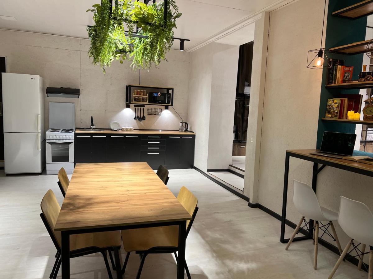 Capsule Hostel Каракол Экстерьер фото